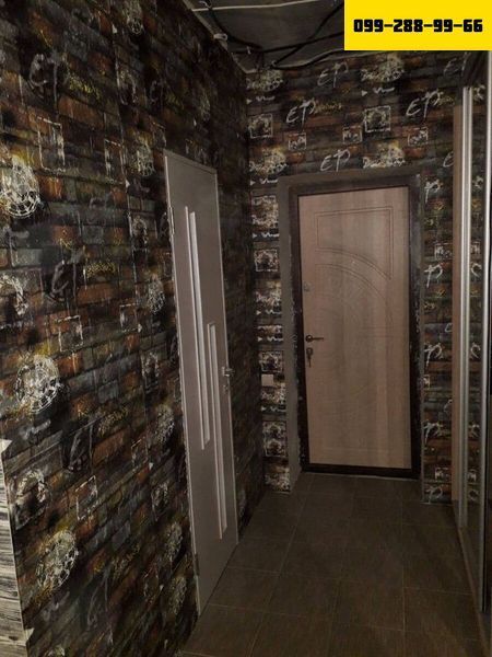 Самоклеюча декоративна 3D панель під сіро-помаранчеву цеглу графіті 700х770х6мм (026) SW-00000078 SW-00000078 фото